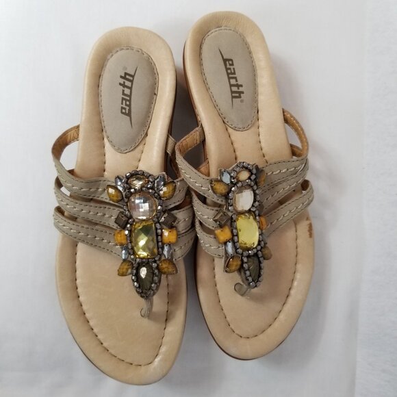 EARTH Slip-On Rhinestone and Stud Strappy Low Heel Sandals Khaki Size 7 ~ 4354 - Picture 5 of 12